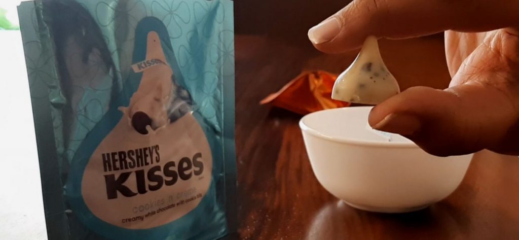 hershey’s kisses cookies ‘n’ creme 2