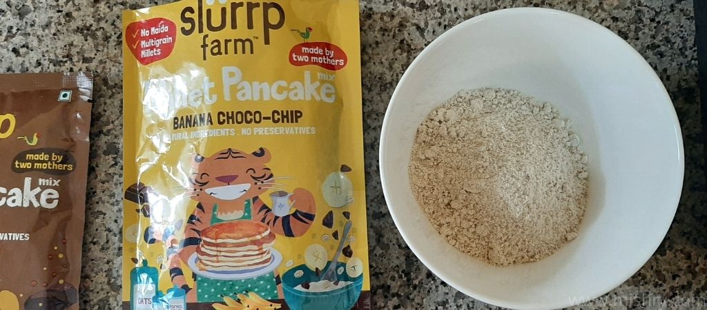 banana choco-chip dry instant mix powder in a ceramic bowl