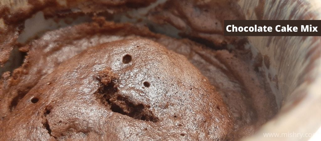 closer look of betty crocker baked chocolate mug cake