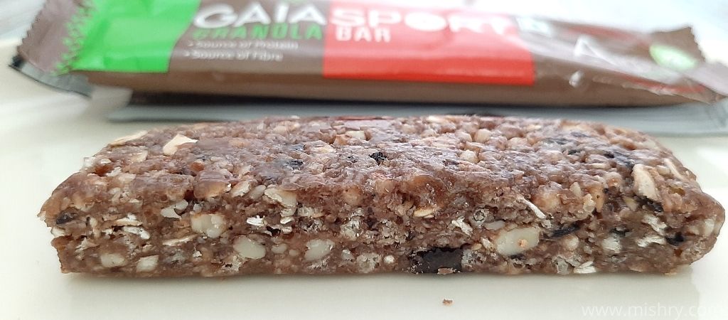 A closer look at the gaia sport almond and raisin bar