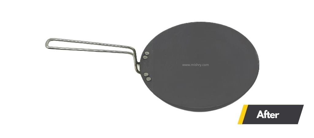 https://www.mishry.com/wp-content/uploads/2021/08/hawkins-hard-anodised-tawa-top-after-use.jpg