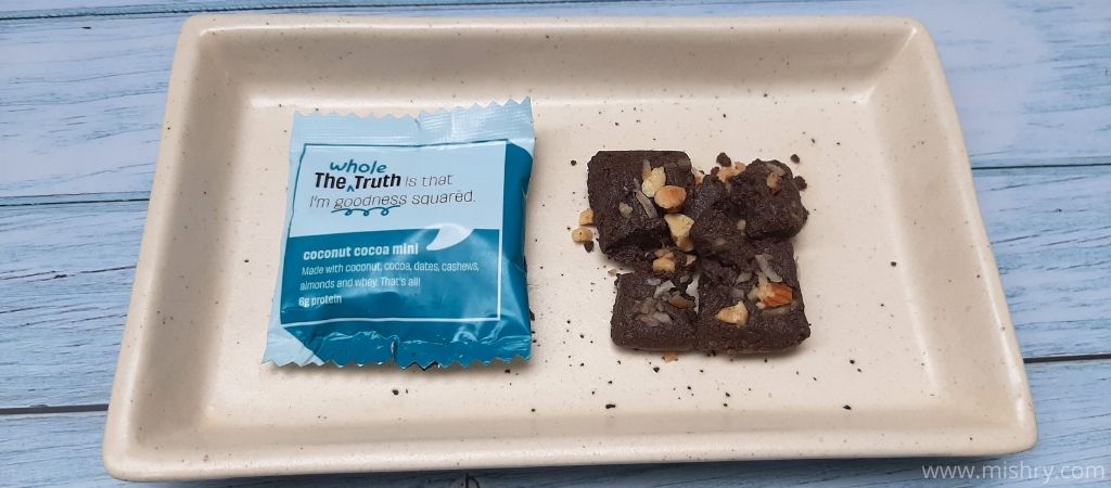 the whole truth protein bar coconut cocoa mini (2)