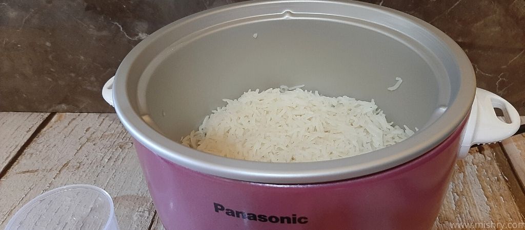 rice in panasonic automatic cooker