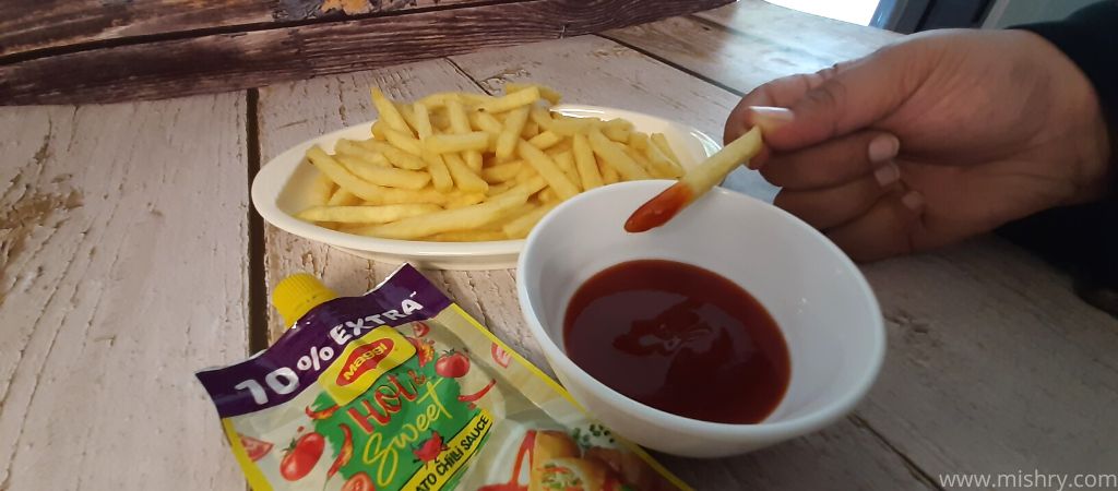 maggi tomato chilli sauce with french fries
