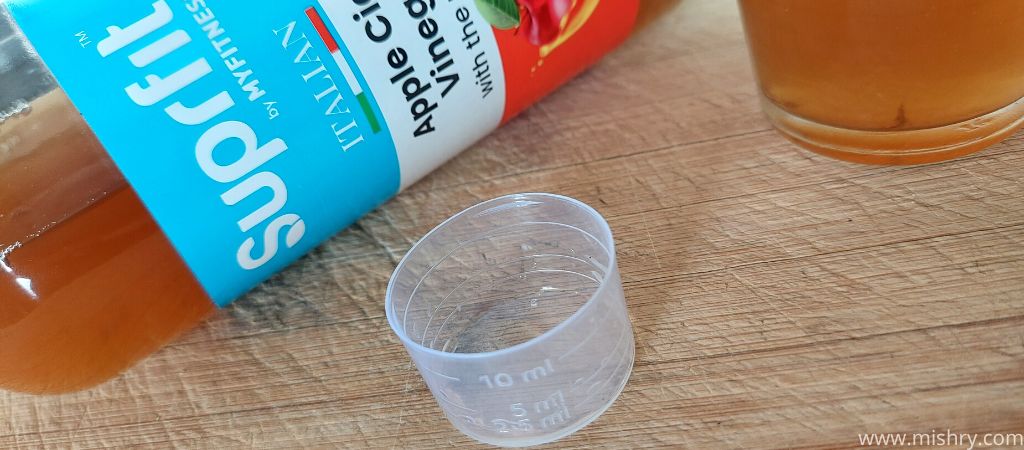 closer look at suprfit vinegar with mother lid