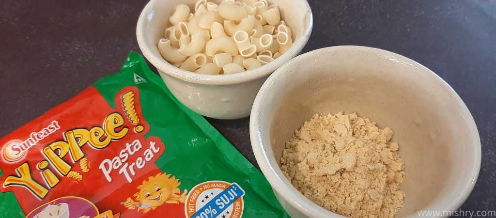 closer look at uncooked sour cream onion pasta and seasoning mix