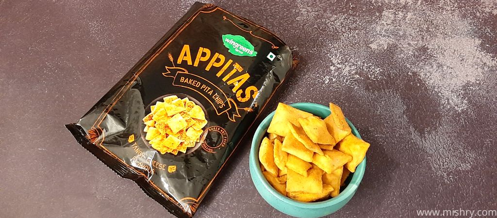wingreens farms appitas tangy cheese baked pita chips placed in a bowl