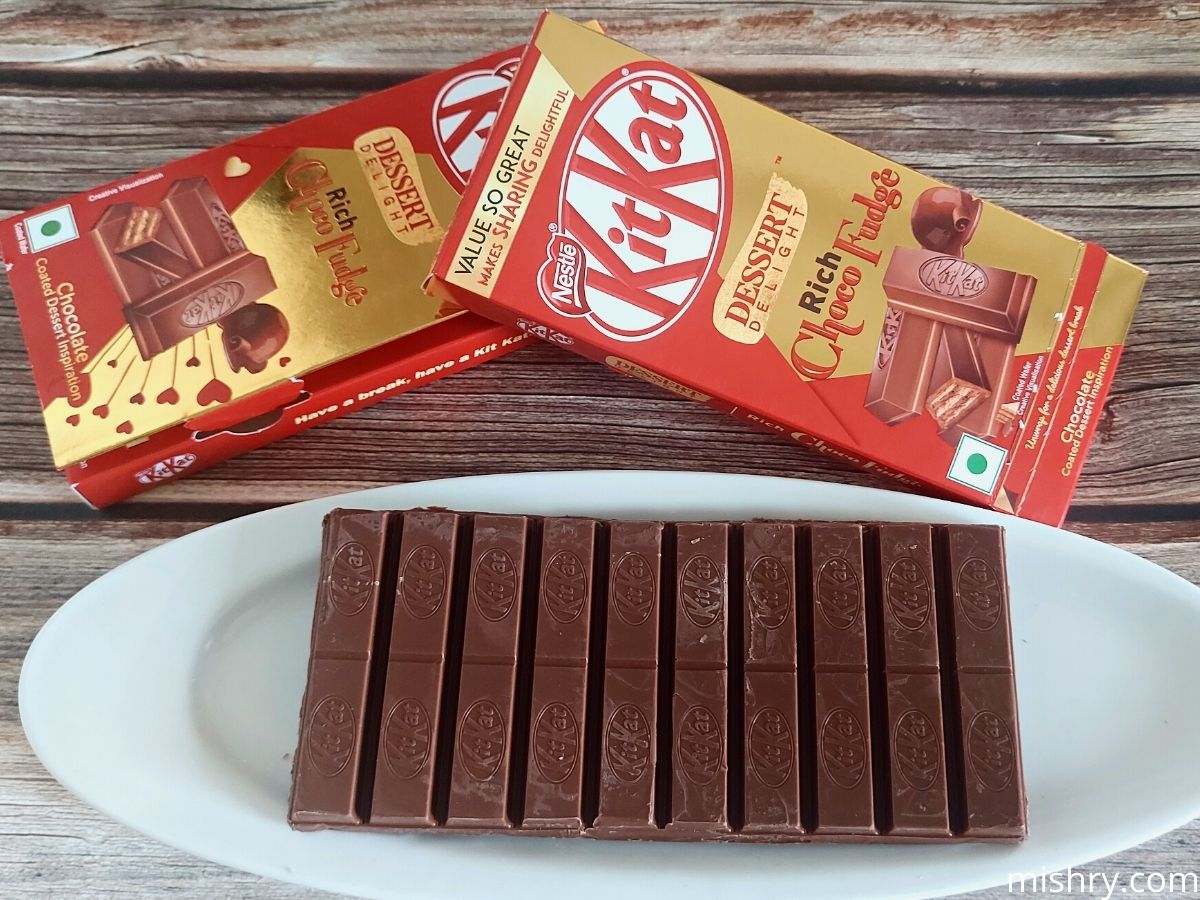 Nestlé Kitkat dessert delight rich choco fudge chocolate review