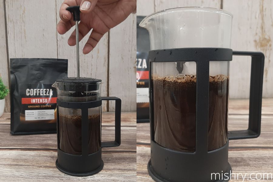 ground coffee coffeeza brewing