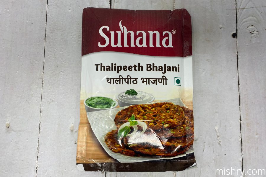 the outer pack of suhana thalipeeth bhajani