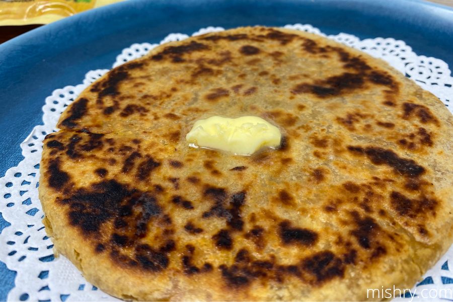 aashirvaad paneer paratha cooked