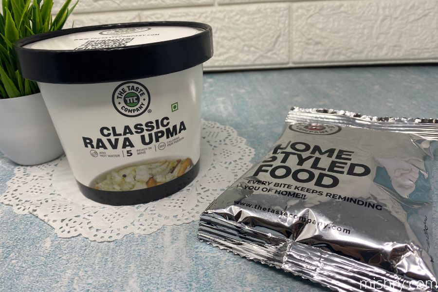 the contents inside the pack of the taste company classic rava upma