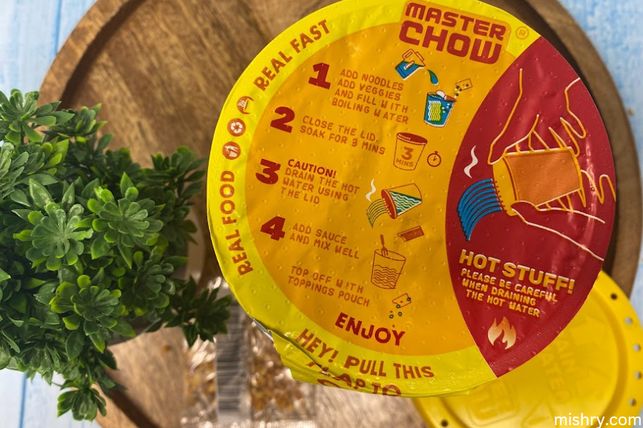 masterchow instant chow mein cup noodles instructions