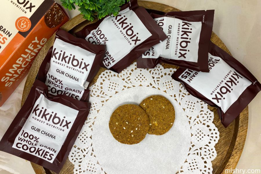individual packs of Kikibix’s jaggery cookies