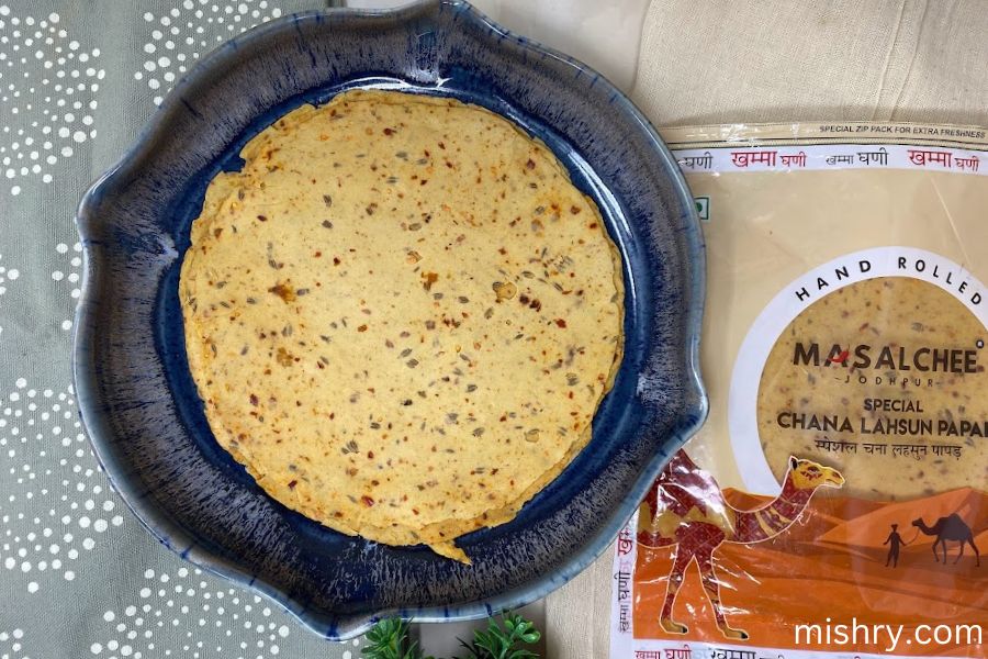 review process of Masalchee chana garlic papad