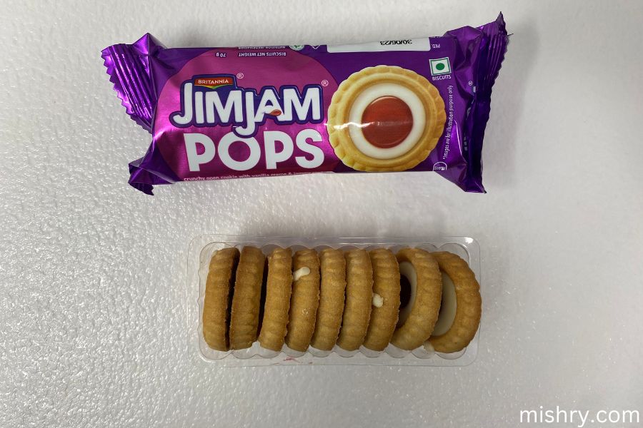 the inside tray pack of jim jam pops biscuits